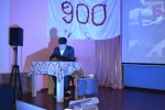 «900»